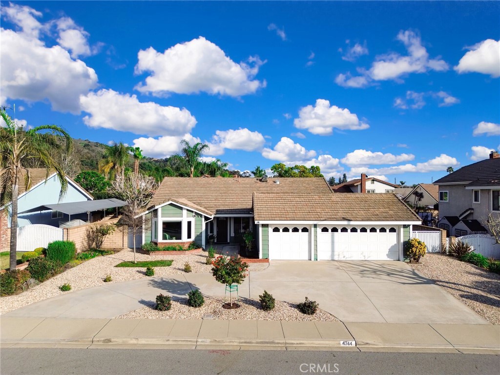 4744 Esperanza Drive