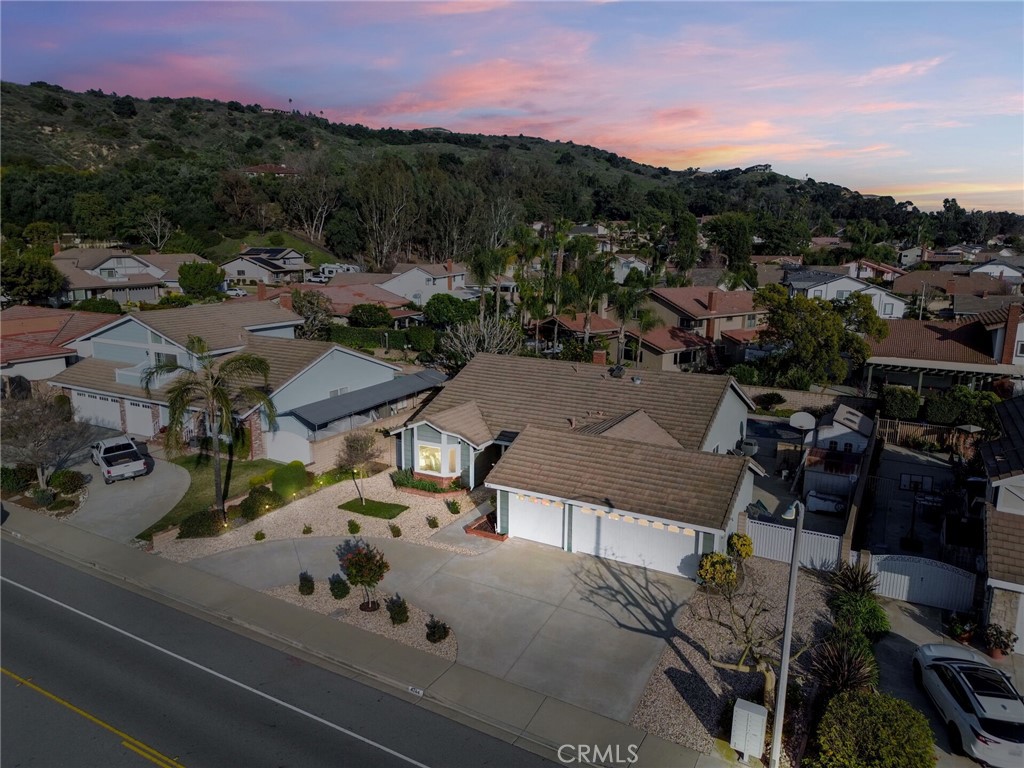 4744 Esperanza Drive