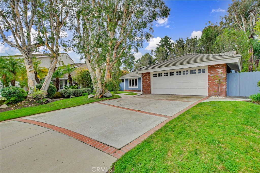 5610 E Calle Canada