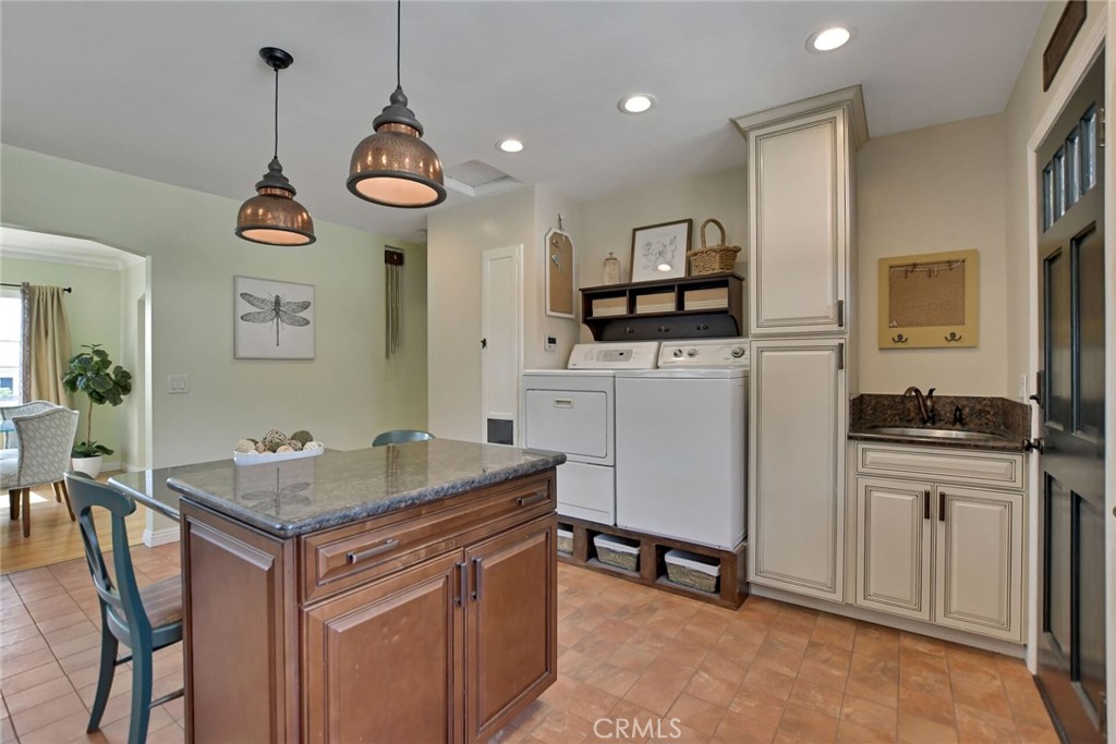 9163 Southview Road