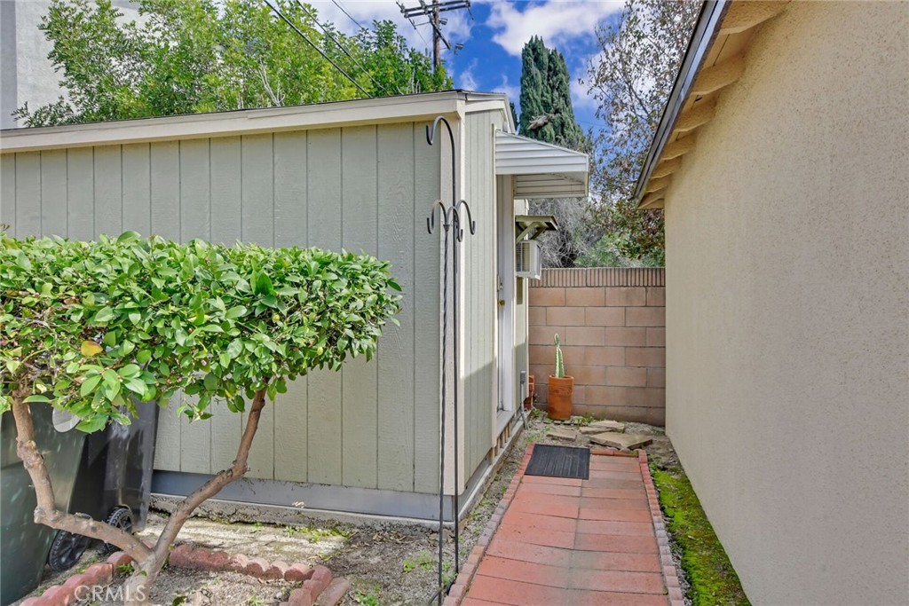 9163 Southview Road