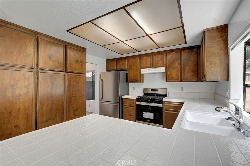450 Balboa Court