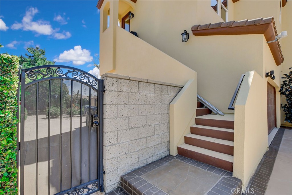 6179 Golden Trails Avenue