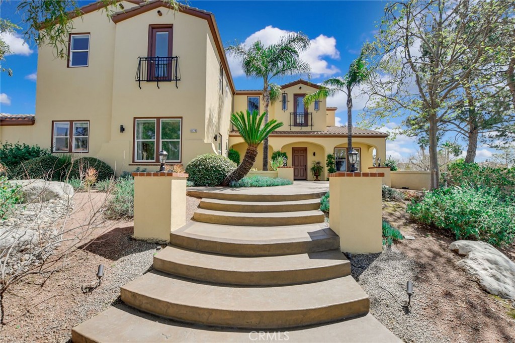 6179 Golden Trails Avenue