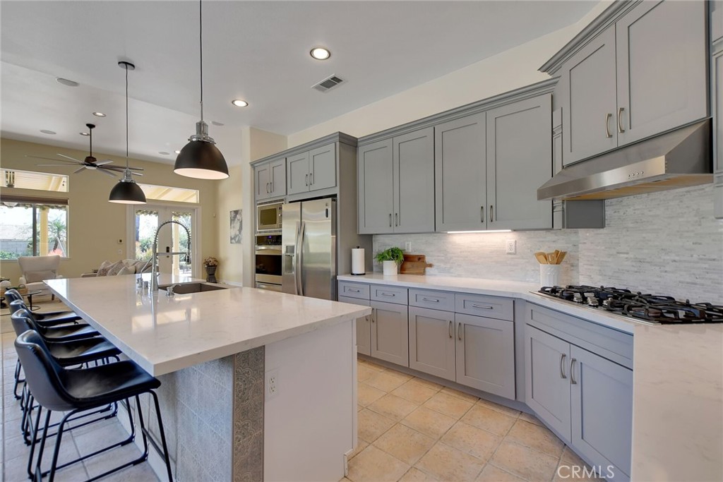 6179 Golden Trails Avenue