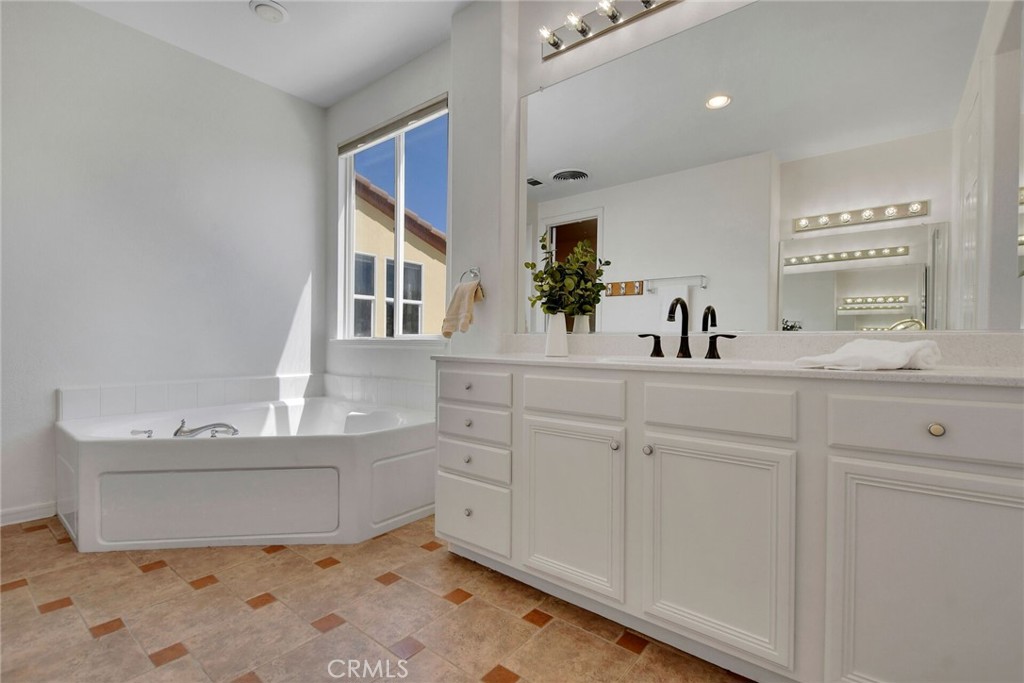 6179 Golden Trails Avenue