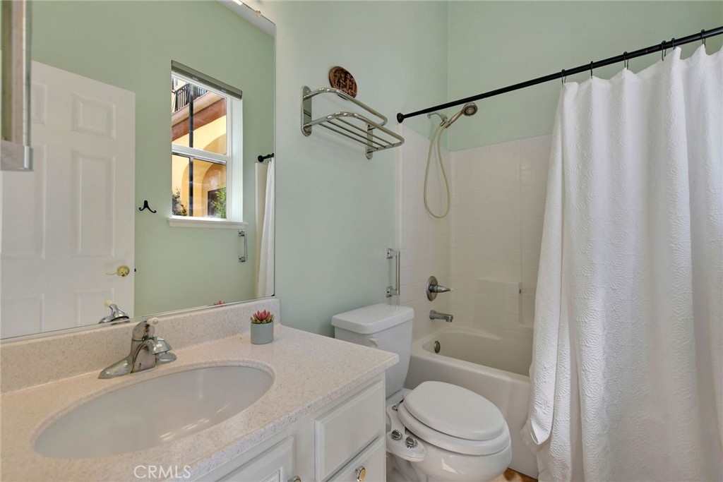 6179 Golden Trails Avenue