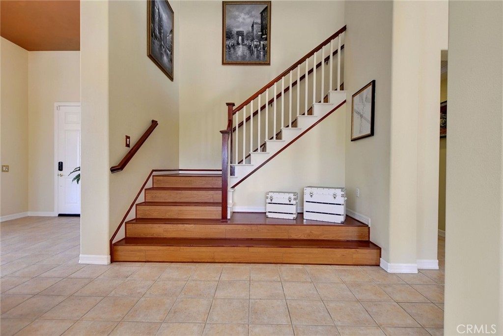 6179 Golden Trails Avenue