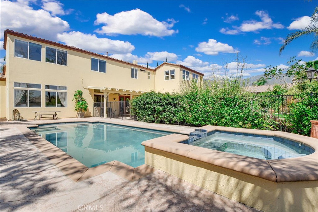 6179 Golden Trails Avenue