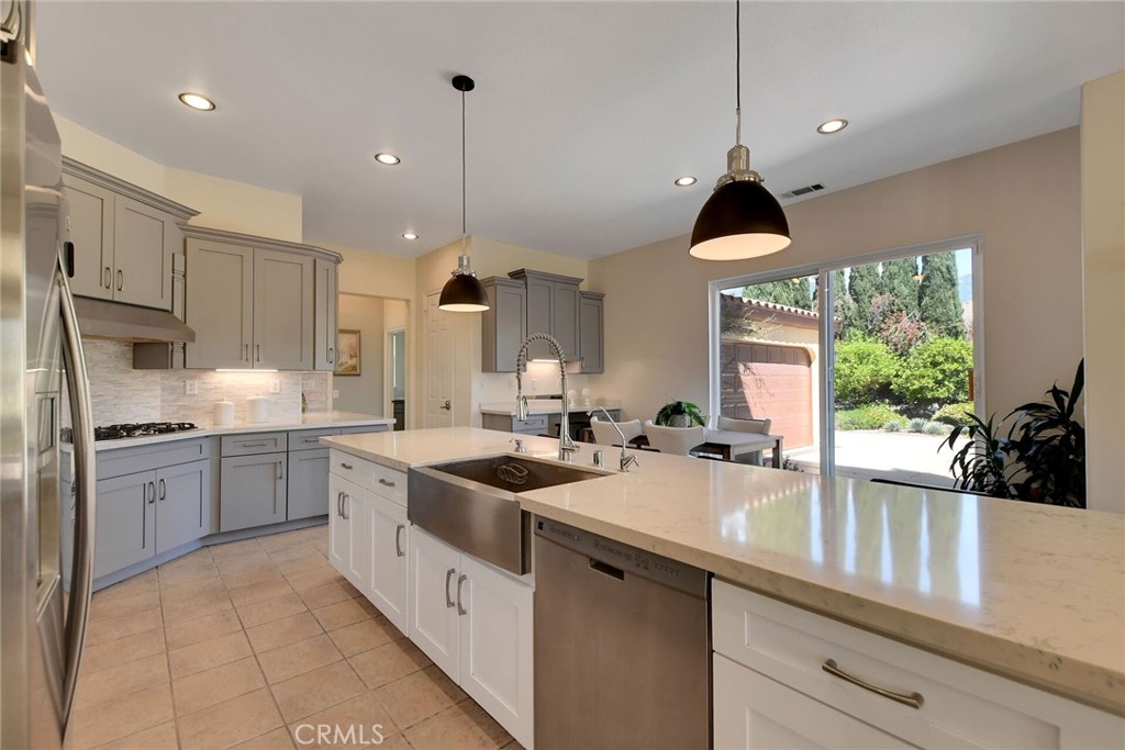 6179 Golden Trails Avenue