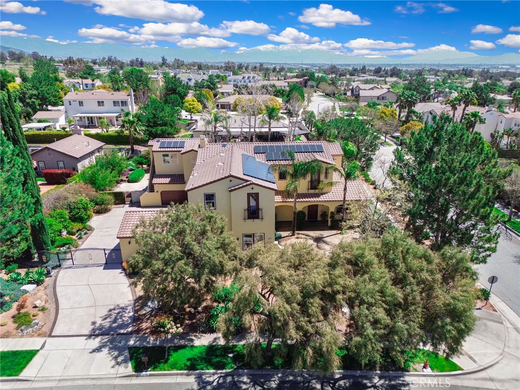 6179 Golden Trails Avenue