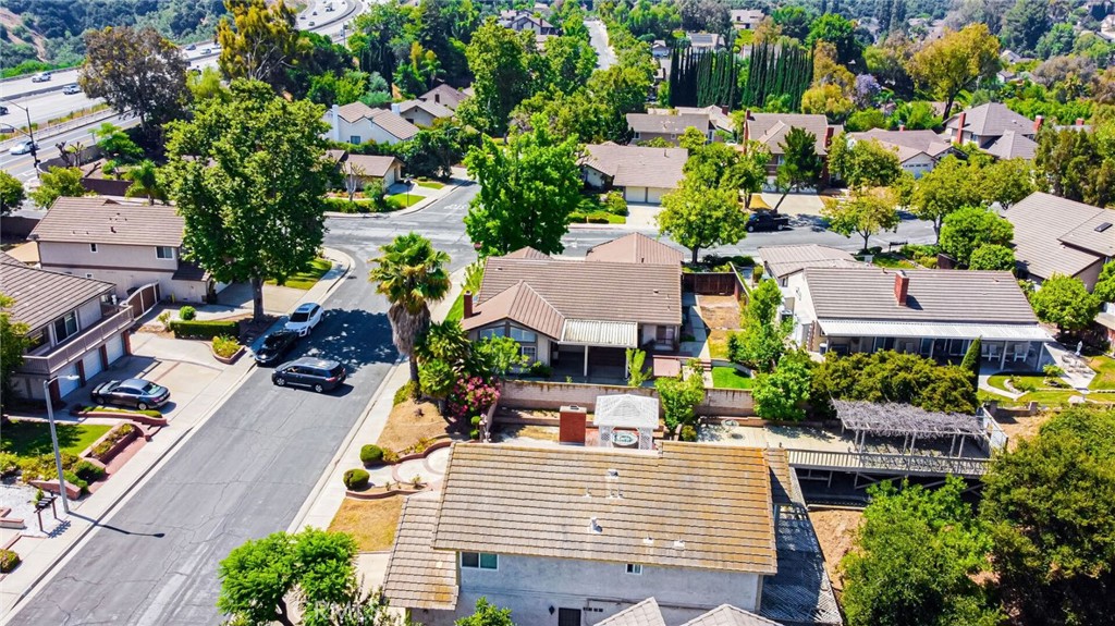 801 Avenida Loma