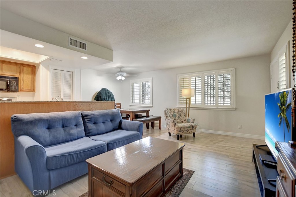 975 W Calle De Cielo 2