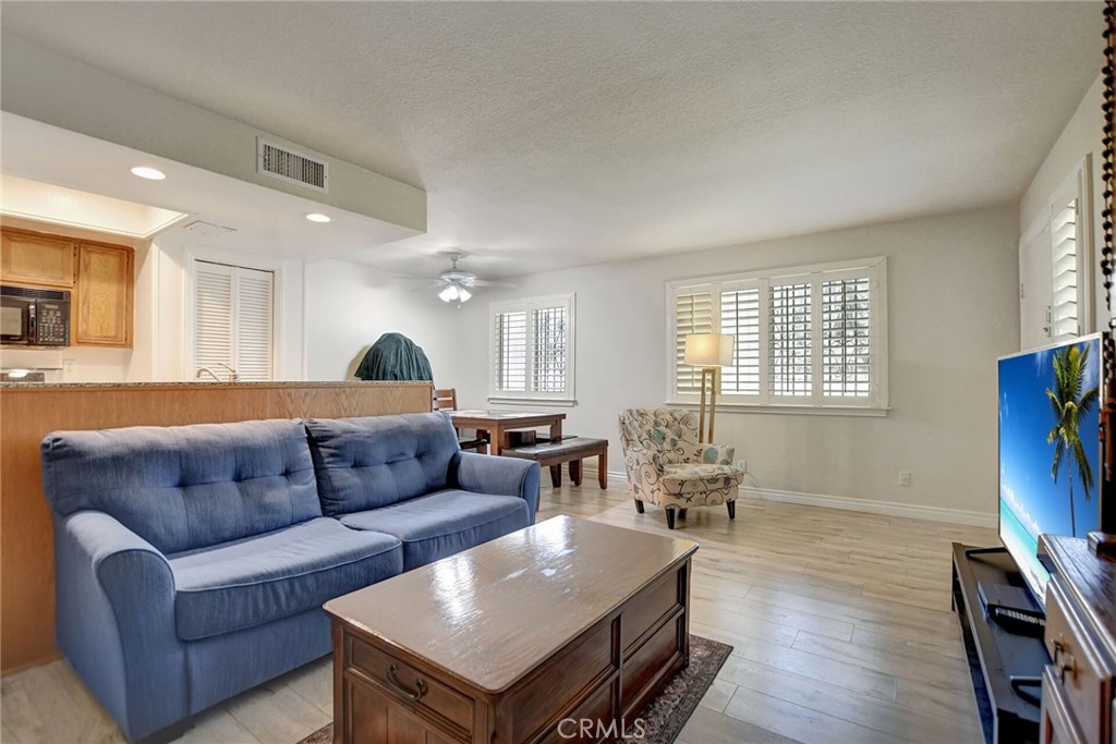 975 W Calle De Cielo 2