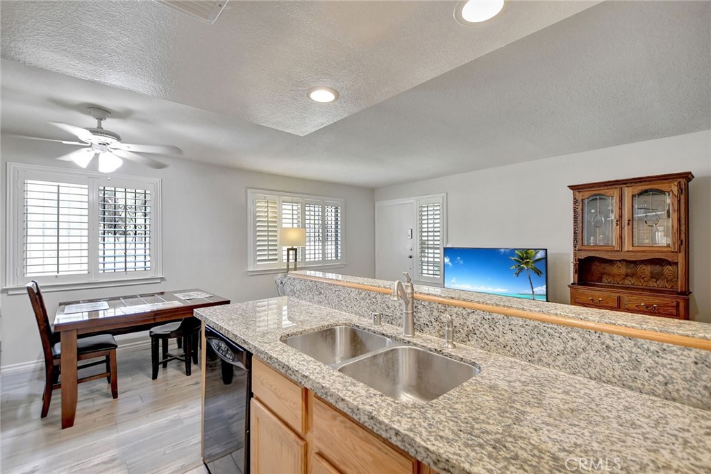 975 W Calle De Cielo 2