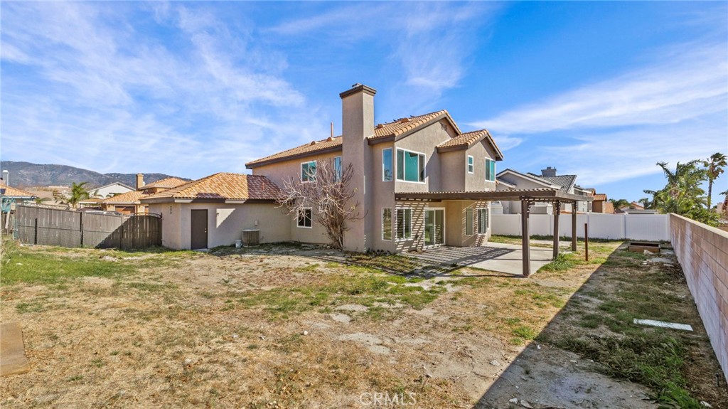 2411 W Calle Celeste Drive
