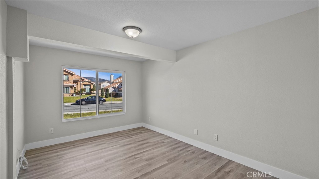 2411 W Calle Celeste Drive