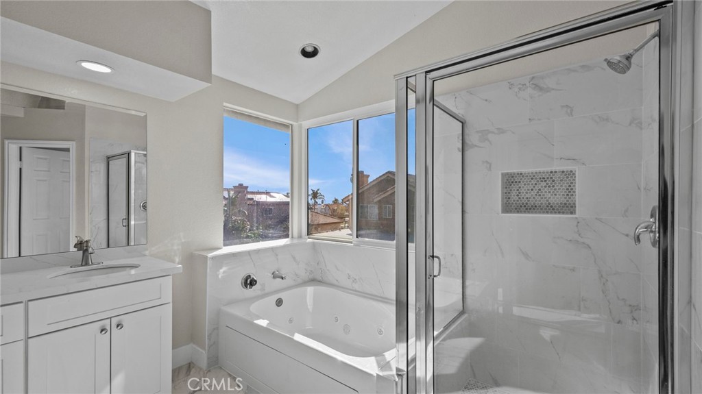 2411 W Calle Celeste Drive