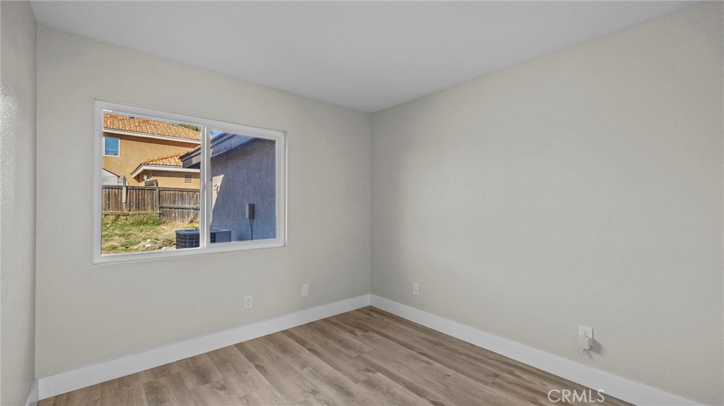 2411 W Calle Celeste Drive