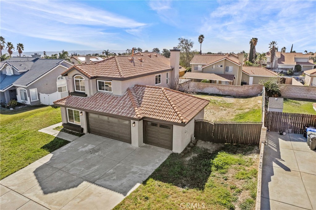 2411 W Calle Celeste Drive