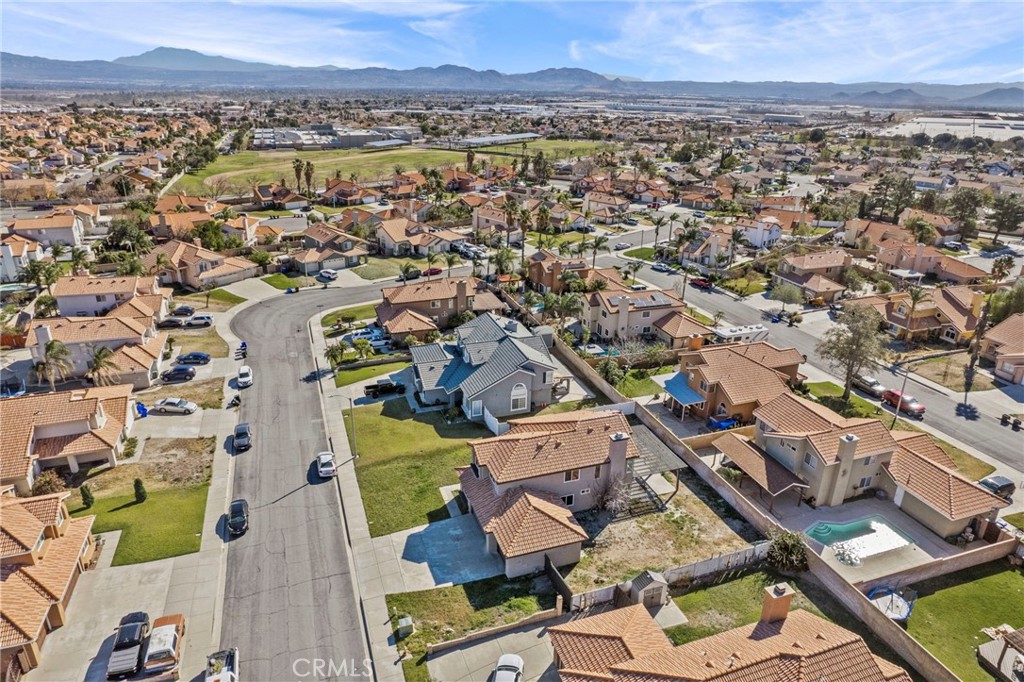 2411 W Calle Celeste Drive