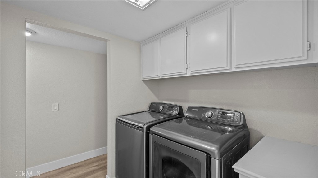 2411 W Calle Celeste Drive