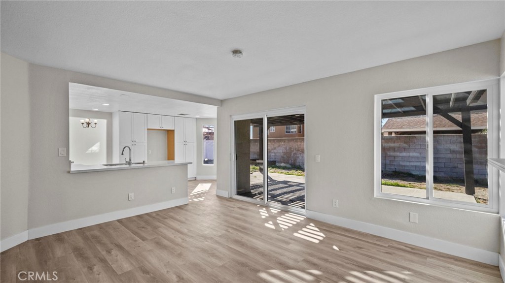 2411 W Calle Celeste Drive