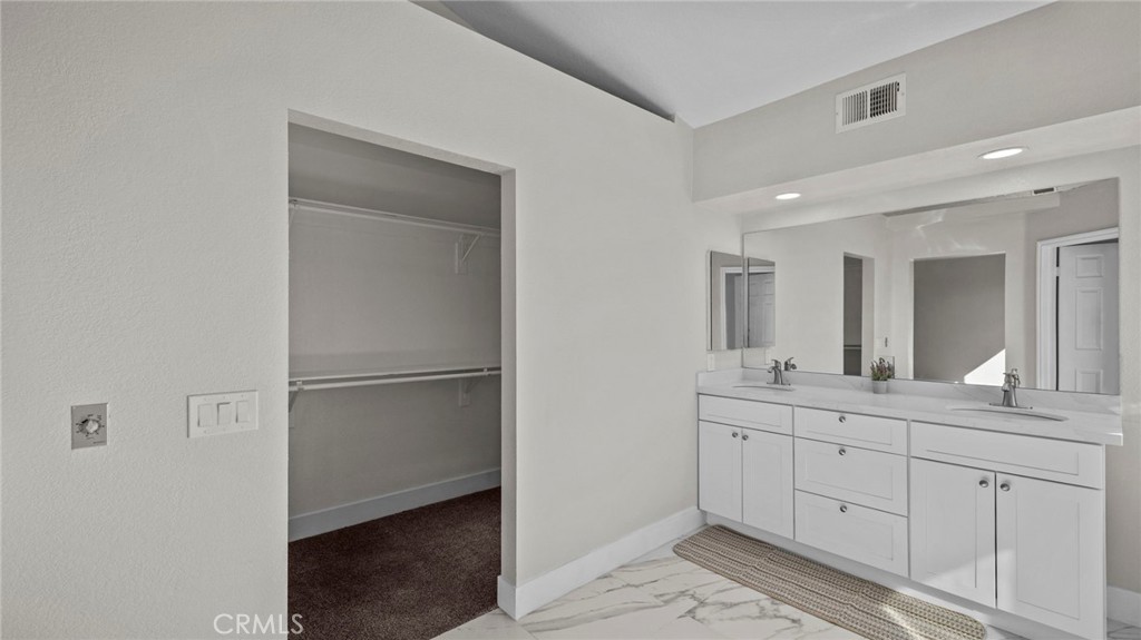 2411 W Calle Celeste Drive