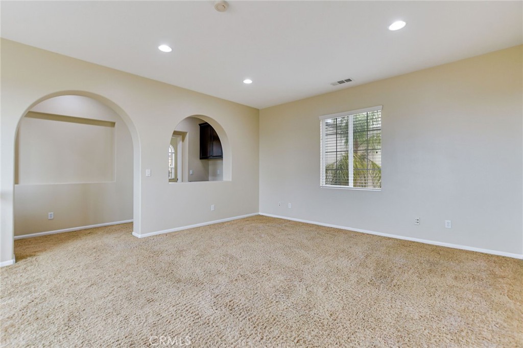 1758 Patassi Way