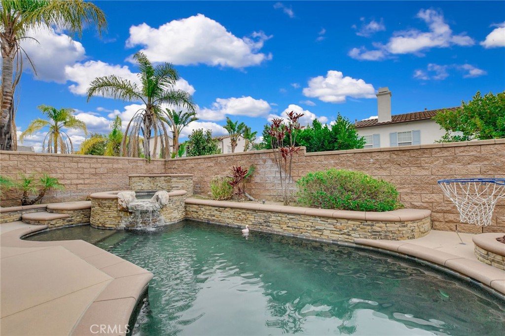 1758 Patassi Way