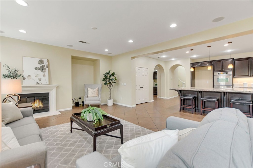 1758 Patassi Way