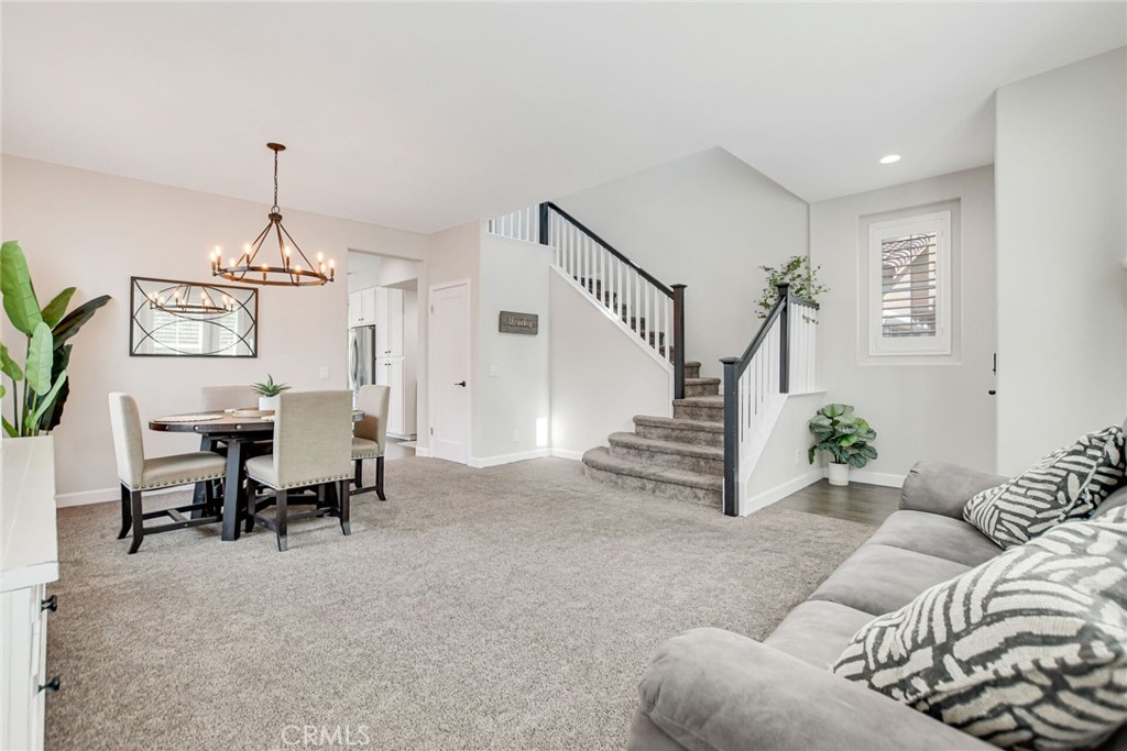 3306 Rochelle Lane