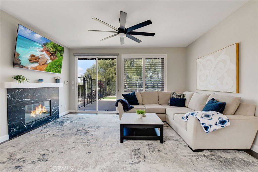 3306 Rochelle Lane
