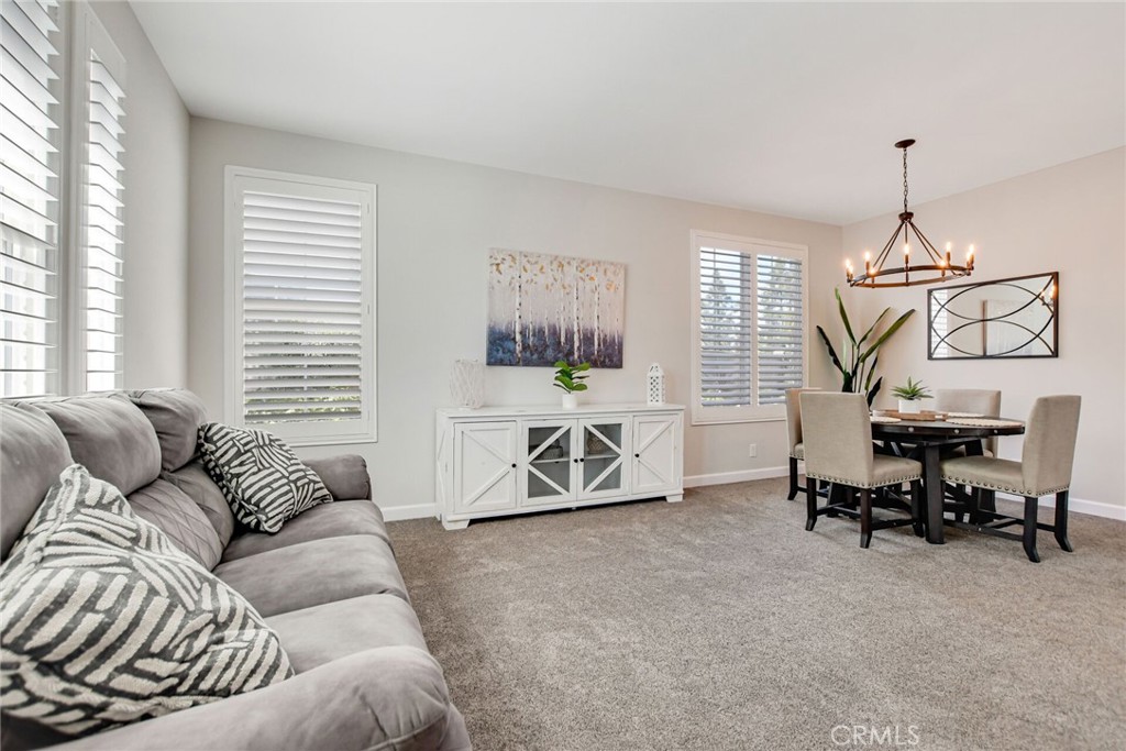 3306 Rochelle Lane