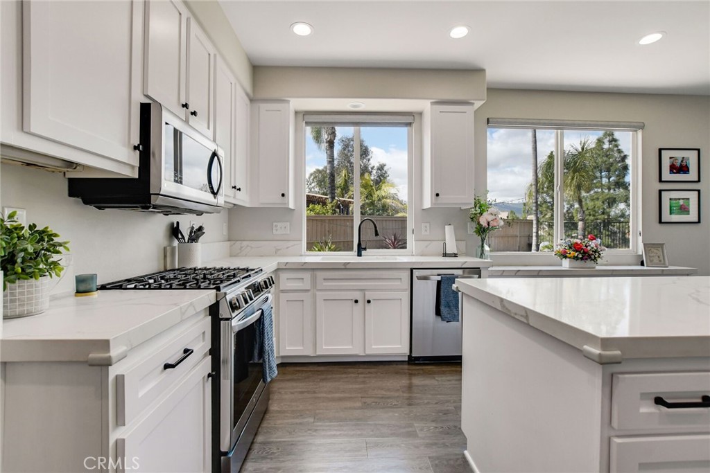 3306 Rochelle Lane