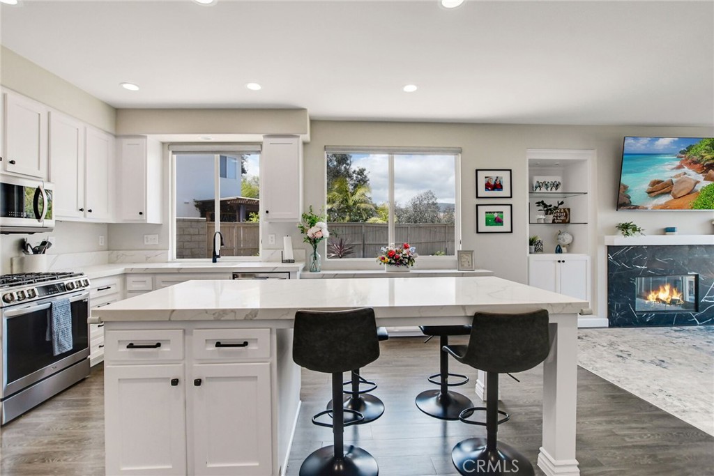 3306 Rochelle Lane