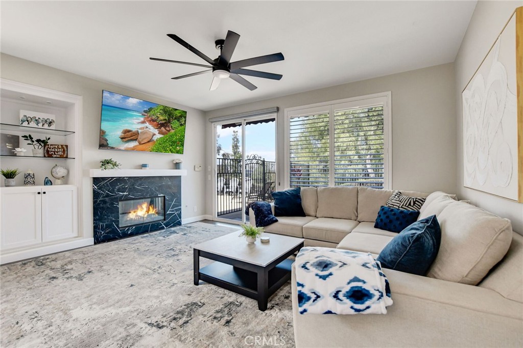 3306 Rochelle Lane