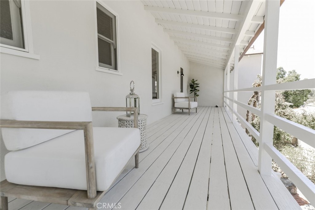 515 N Vista Bonita Avenue