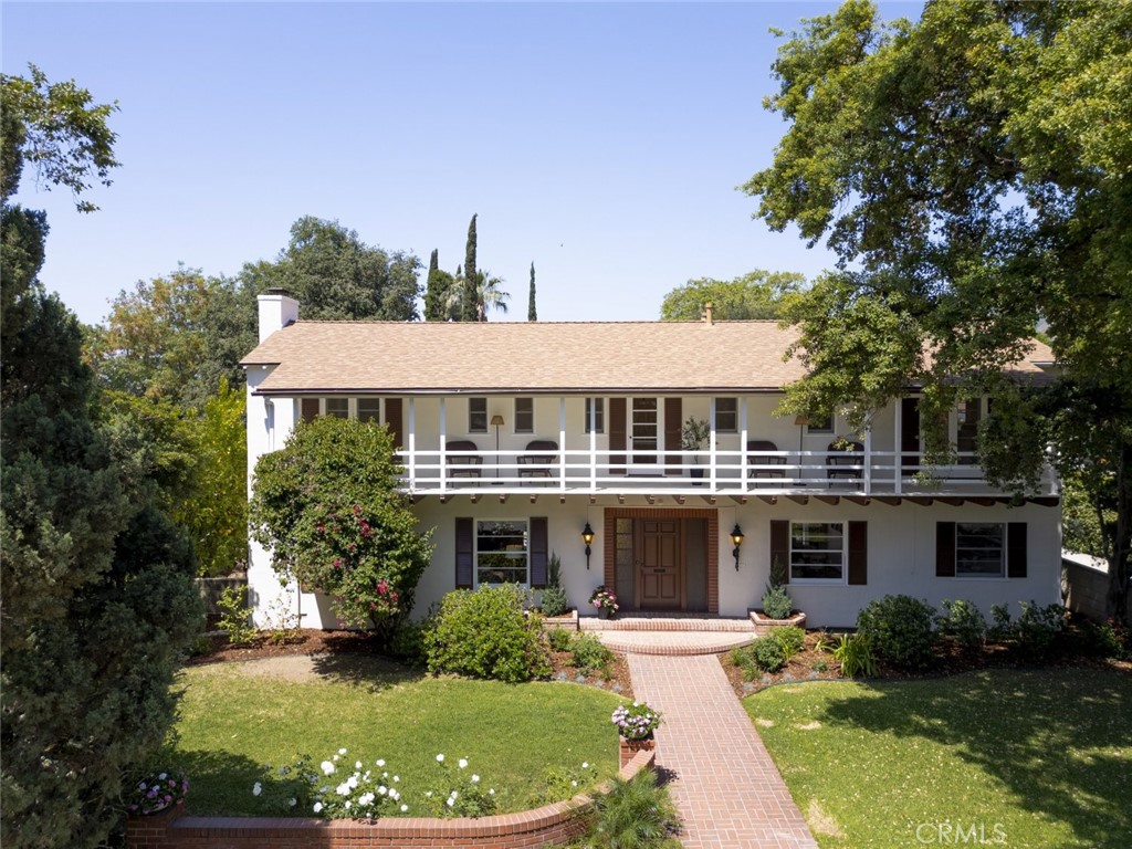 515 N Vista Bonita Avenue