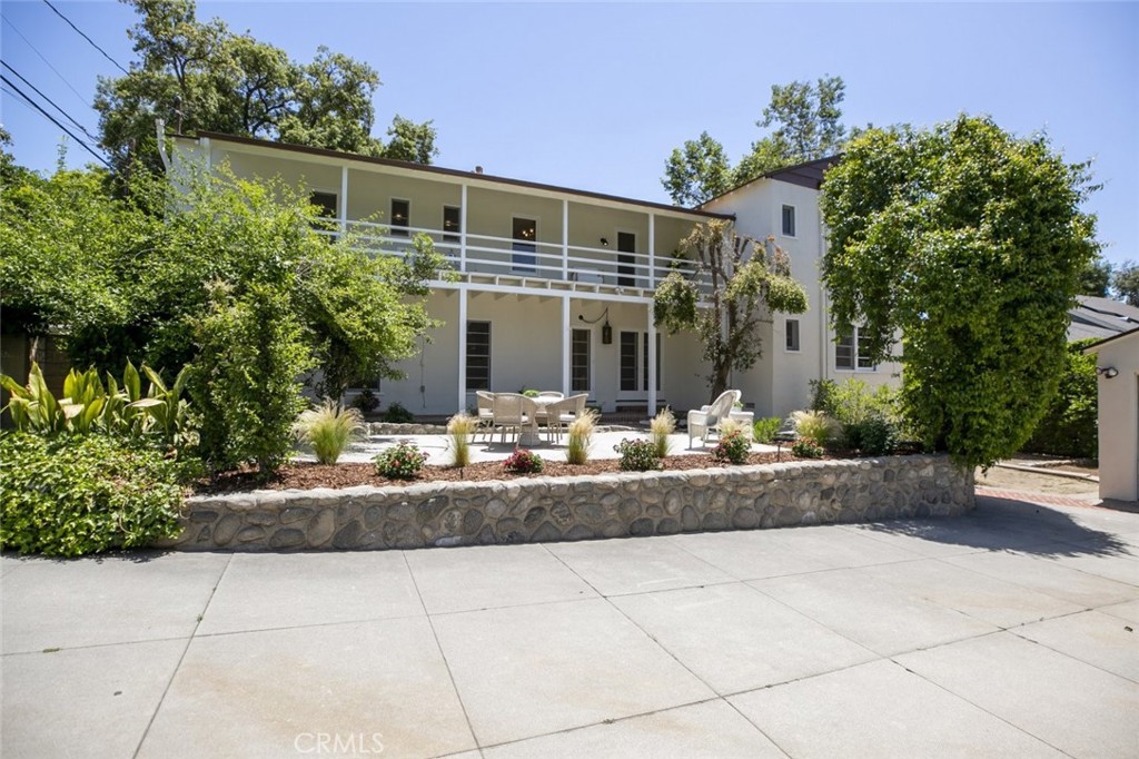 515 N Vista Bonita Avenue