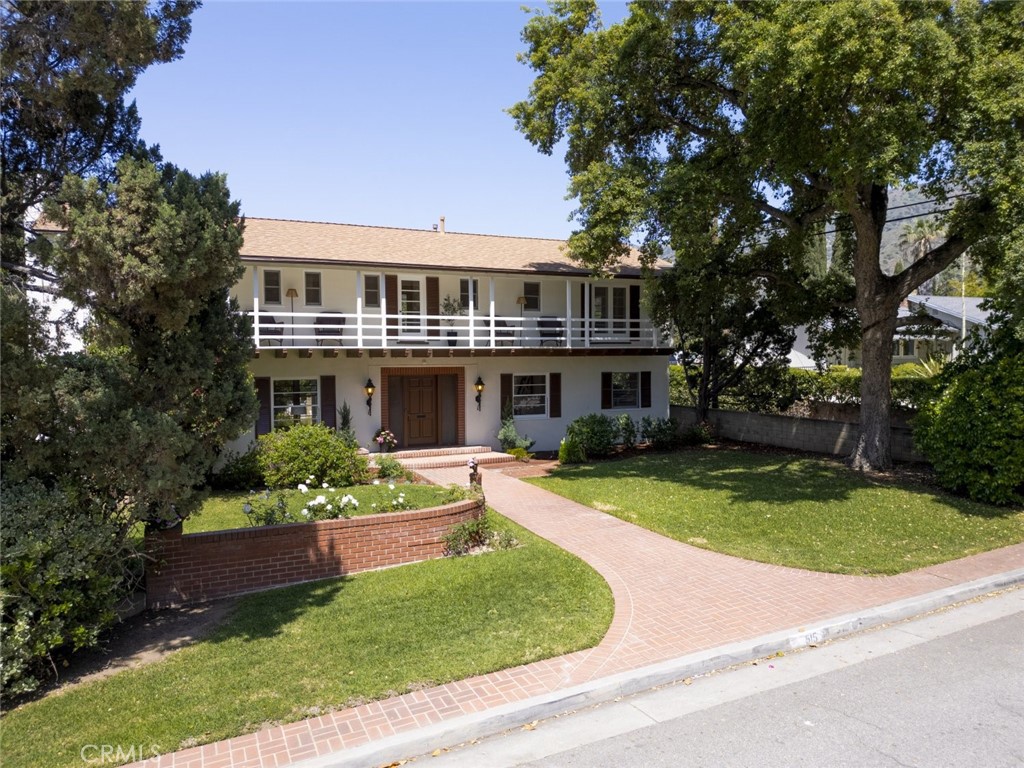 515 N Vista Bonita Avenue