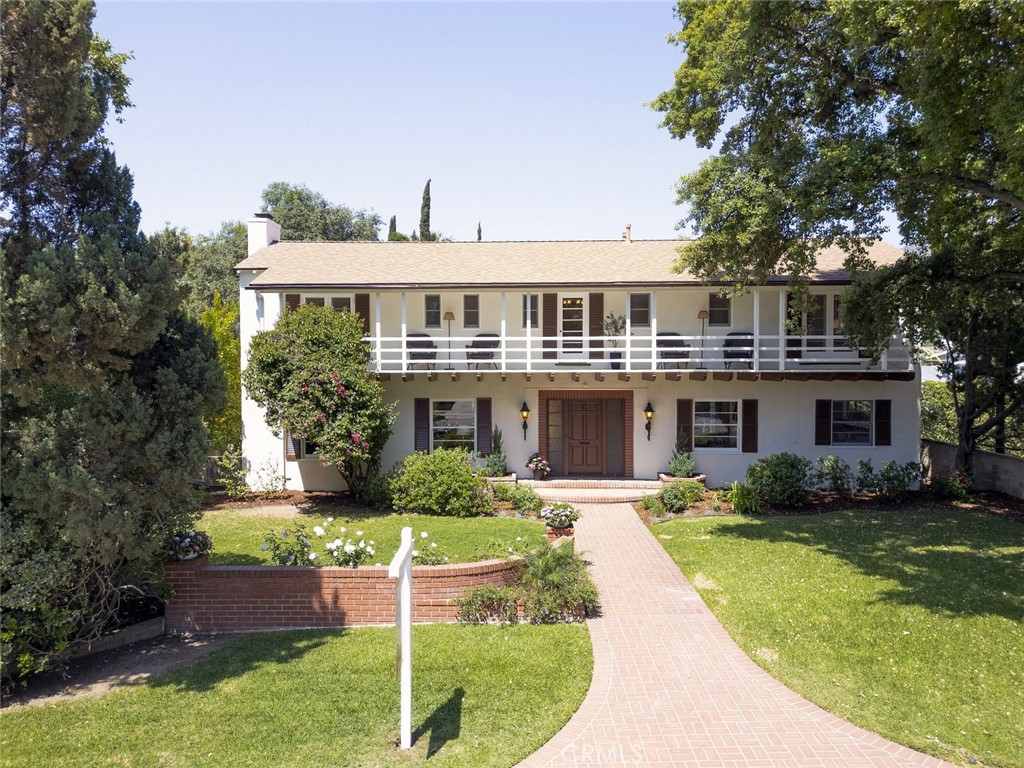 515 N Vista Bonita Avenue