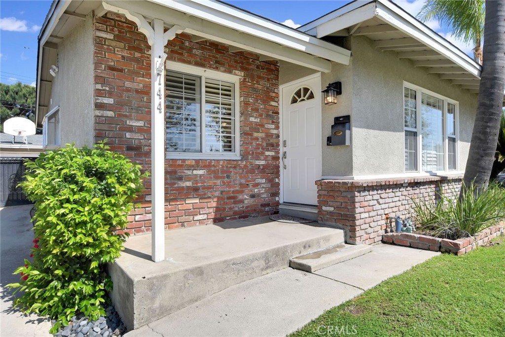 744 Caballo Avenue