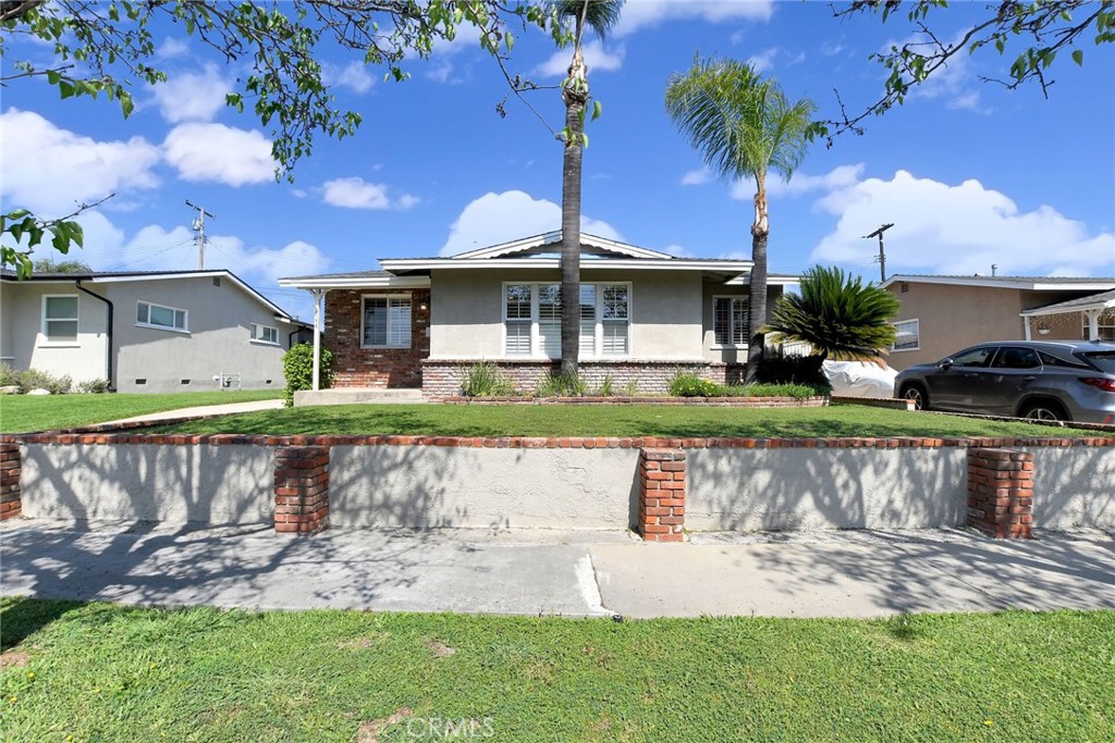 744 Caballo Avenue