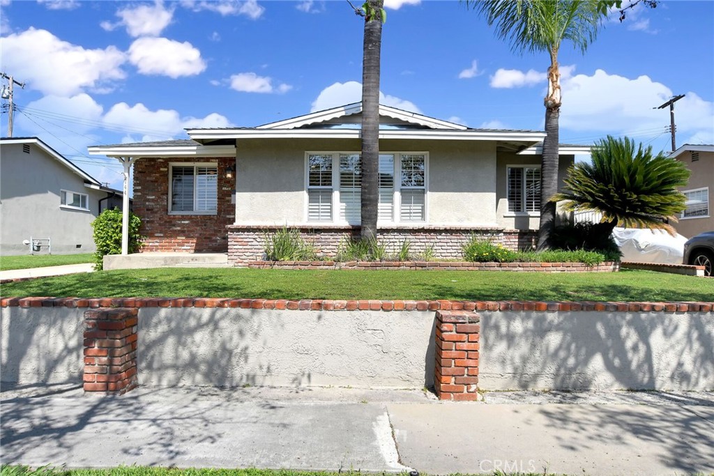 744 Caballo Avenue