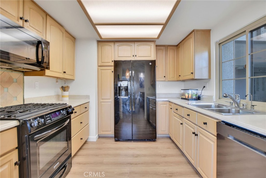 8866 Tulare Drive 301C