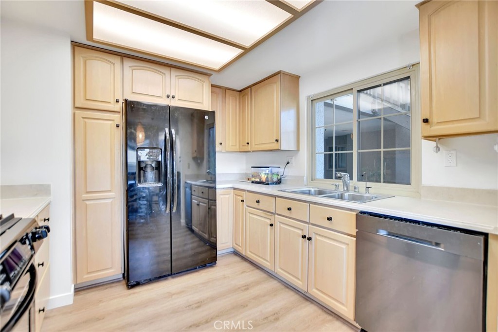 8866 Tulare Drive 301C