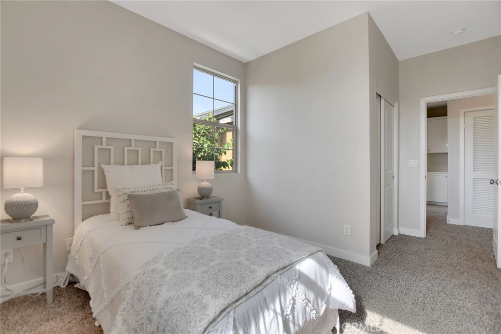 908 N Alameda Avenue