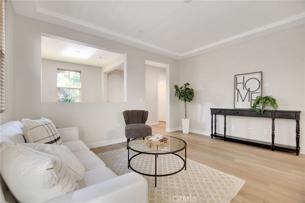 908 N Alameda Avenue