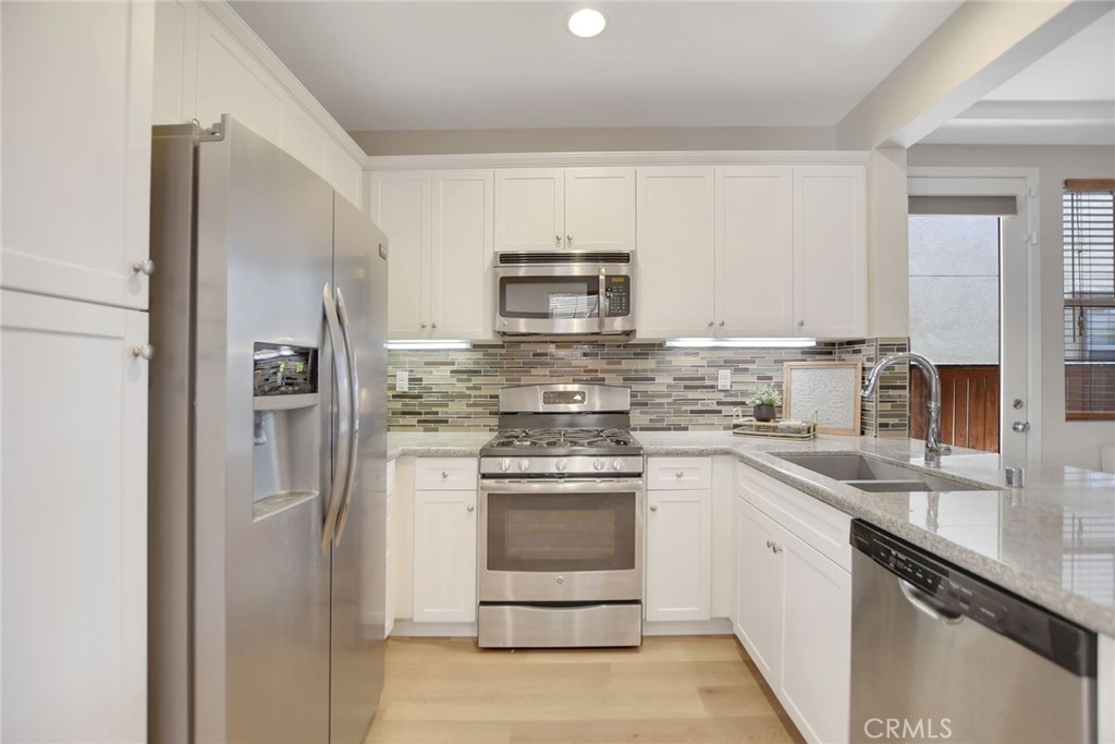 908 N Alameda Avenue